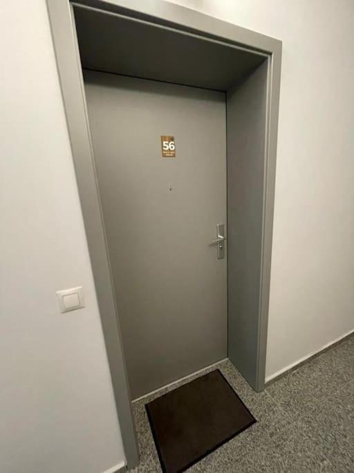 Minimalist 5 Brașov