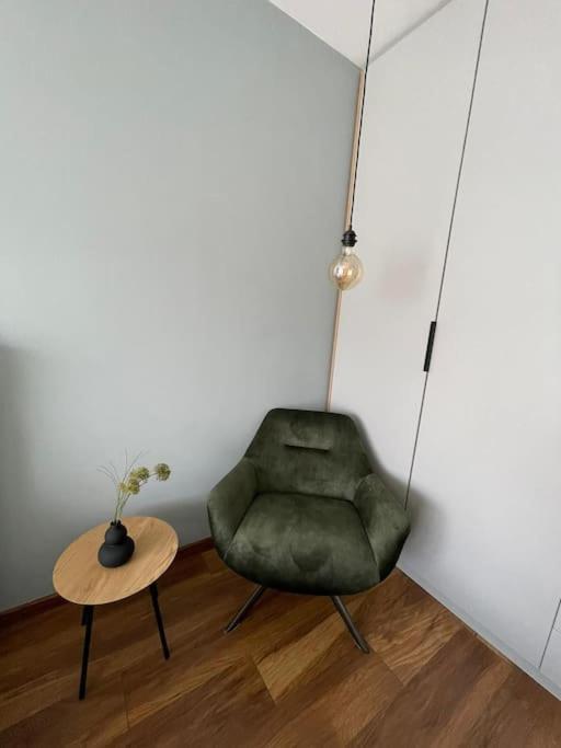 Apartment Minimalist 5 *